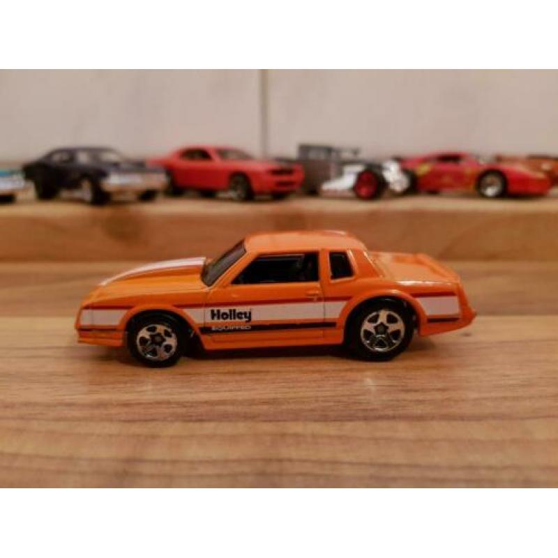 Hotwheels '86 Chevrolet Monte Carlo SS Oranje