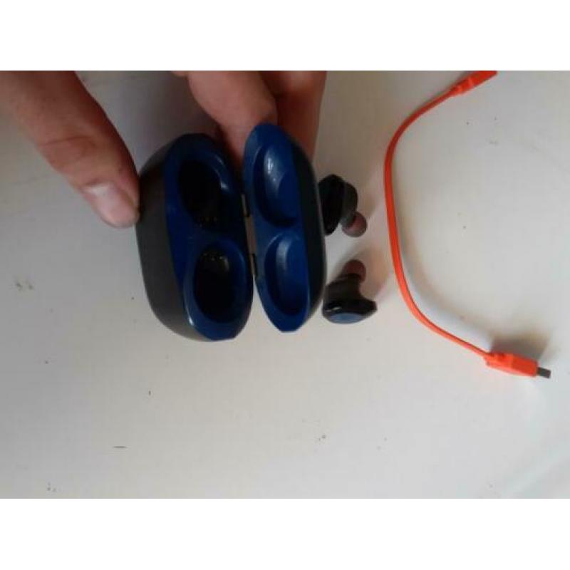 jbl tune 120TWS MOET NU WEG €35