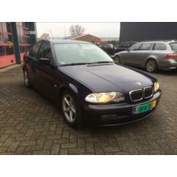 BMW 3-Serie 2.5 I 323 / 2000 Executive met Nwe APK!