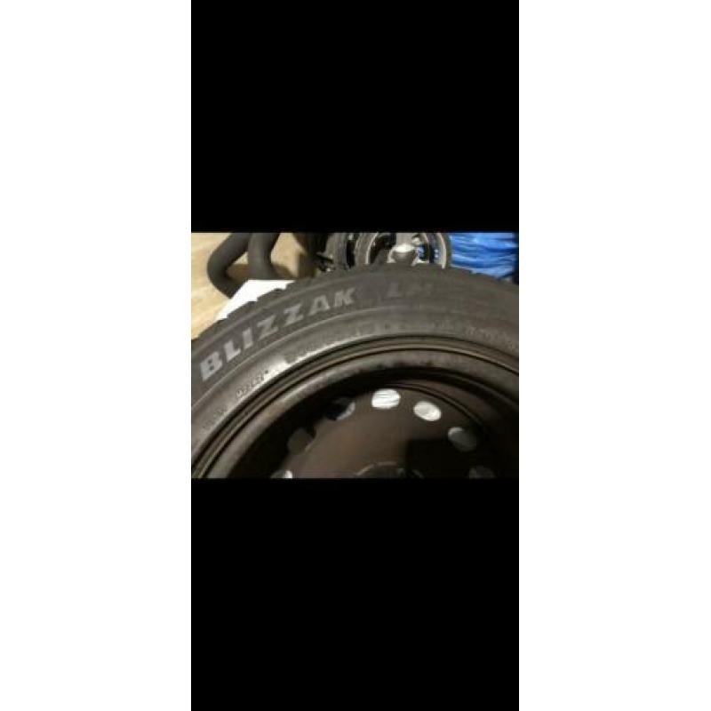 Winterbanden met velgen volkswagen