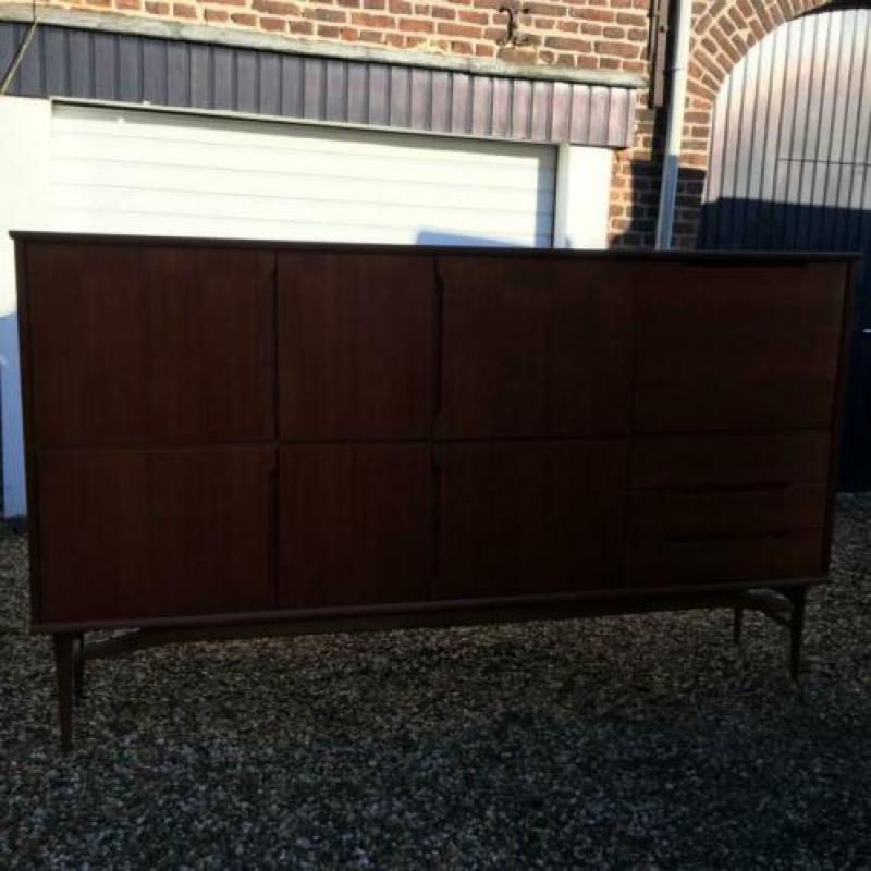 Highboard / Credenza Deens design Børge Mogensen