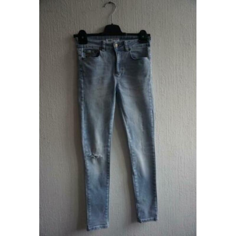 Broek van Lois, maat 25x32