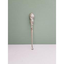 Antiek Hollands Zilveren Haaknaald, €40,-.