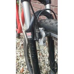 Gecoat alu mtb 26" maat 48cm (met accessoires)