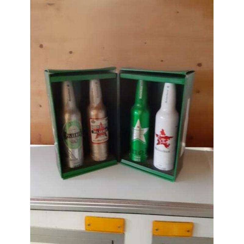 Doos met 4 flesjes van Heineken