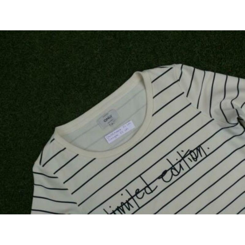 ONLY trui / sweater maat M als nieuw , gebroken wit