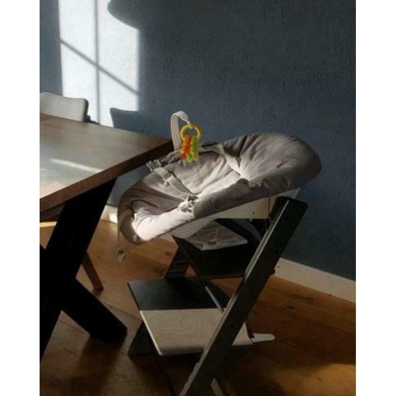 De nieuwste newbornset van Stokke *met speelboog en hoes