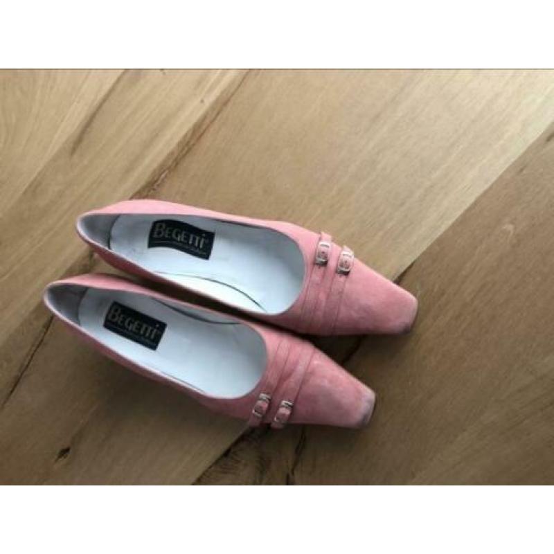 Roze Italiaanse suède pumps BEGETTI maat 39 weinig gedragen