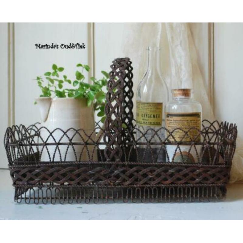 brocante oud Frans draad mandje met hengsel ( Fill de Fer )