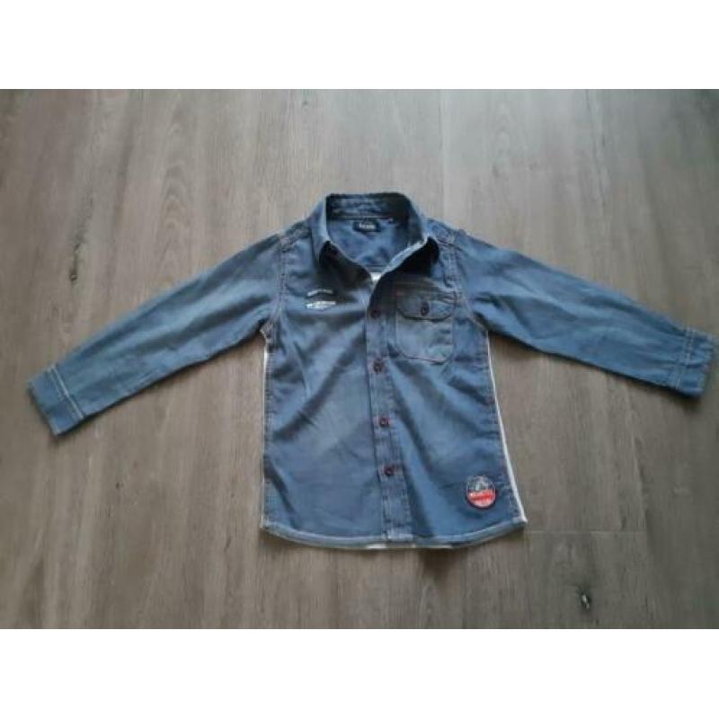 Super stoere spijkerblouse maat 104! Moet weg.
