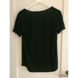 Zwart t-shirt met diepe halslijn Nathalie Vleeschouwer - S