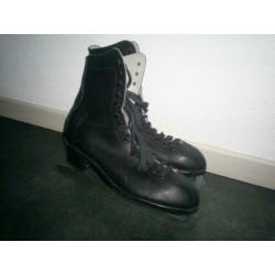 Kunstschaatsen- maat 43- Hudora