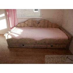 bed met lade