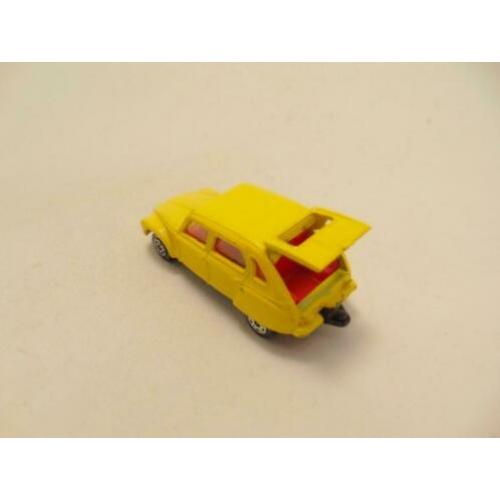 Citroen Dyane 1:64 Corgi geel