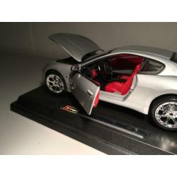Bburago Maserati GranTurismo 1:24 grijs/metallic