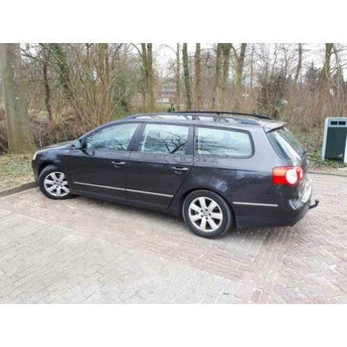 Volkswagen Passat 2.0 FSI 110KW Variant 2007 Bruin