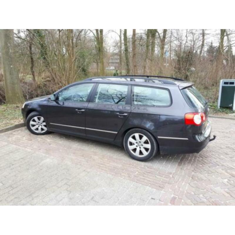 Volkswagen Passat 2.0 FSI 110KW Variant 2007 Bruin