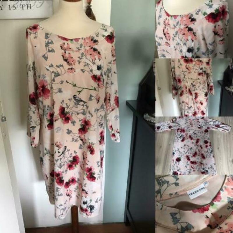 TED BAKER stijl jurkje 42