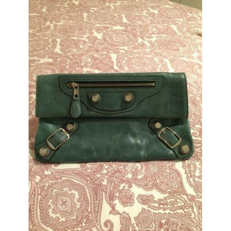 Balenciaga lederen groen clutch.