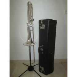 115. Trombone King 2104 F met 1/4 ventiel 4B zilver s