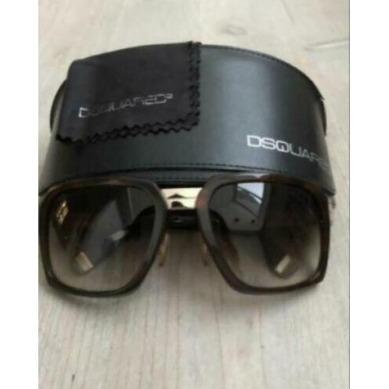 Chique uitvoering Dsquared2 zonnebril met goud kleur details