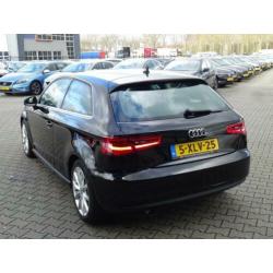 Audi A3 1.6 TDI ultra Attraction Pro Line plus Xenon / Navi
