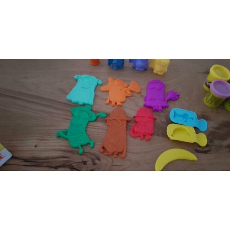playdoh minions klei
