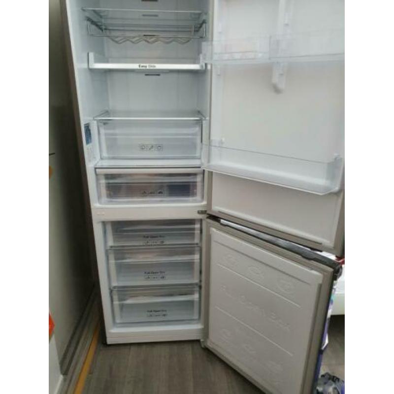 Samsung koelvriescombinatie rb31fejnbsa
