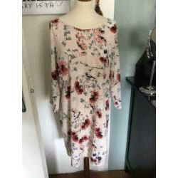 TED BAKER stijl jurkje 42