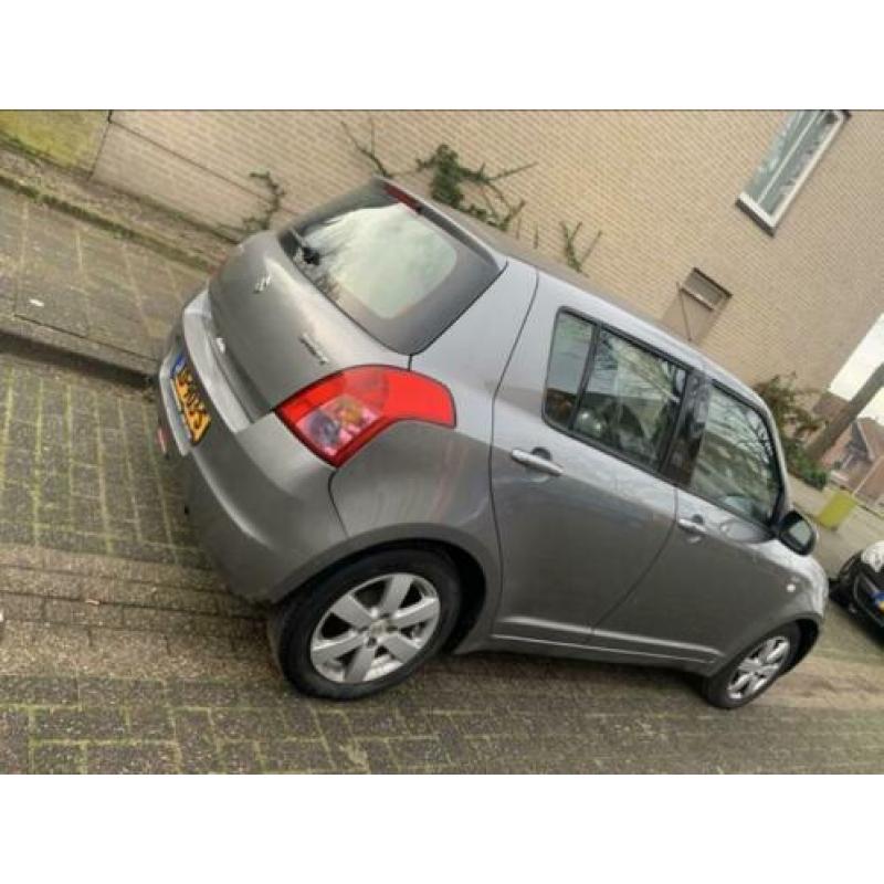 Suzuki Swift 1.3 D 5D 2008 Grijs
