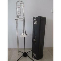 115. Trombone King 2104 F met 1/4 ventiel 4B zilver s
