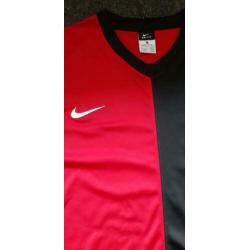 Nike T-shirt maat XL nieuw niet gedragen