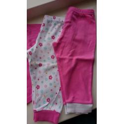 Roze / witte pyjama, met 2 broekjes, maat 86 (74/80)