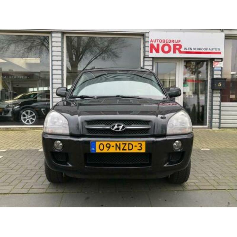 Hyundai Tucson 2.0i Active Leer Airco extra set velgen met b