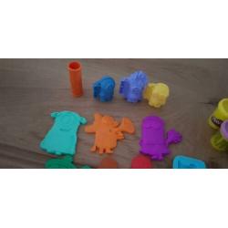 playdoh minions klei