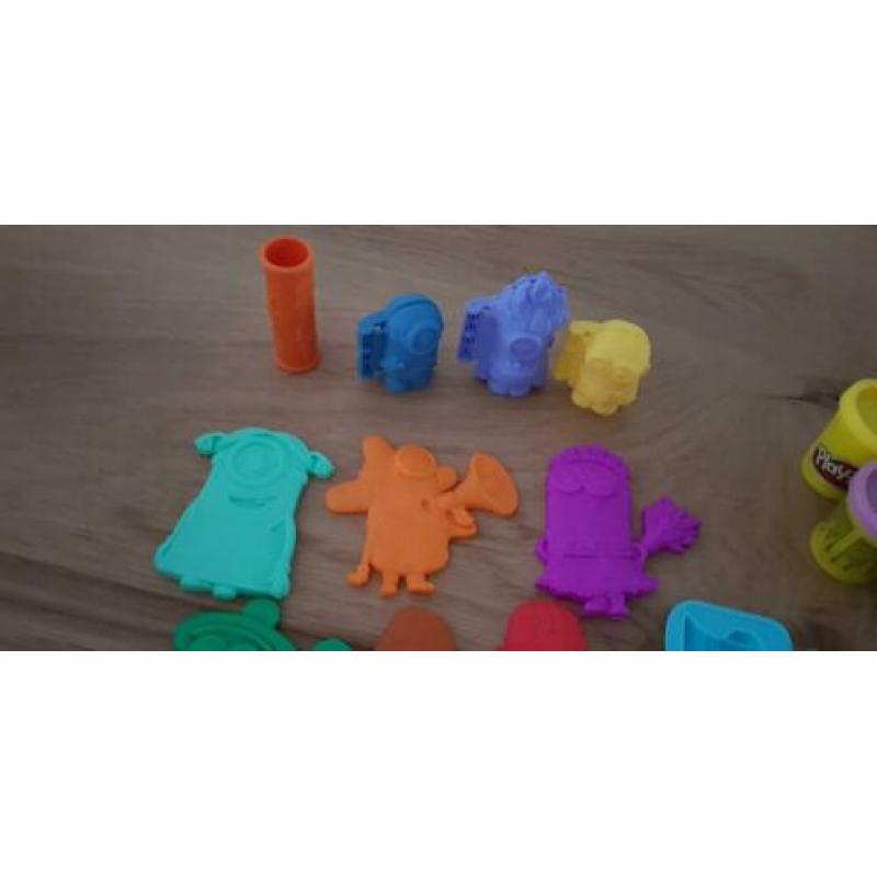 playdoh minions klei