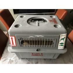 Skykennel transportbox vliegkennel bench vervoer reismand