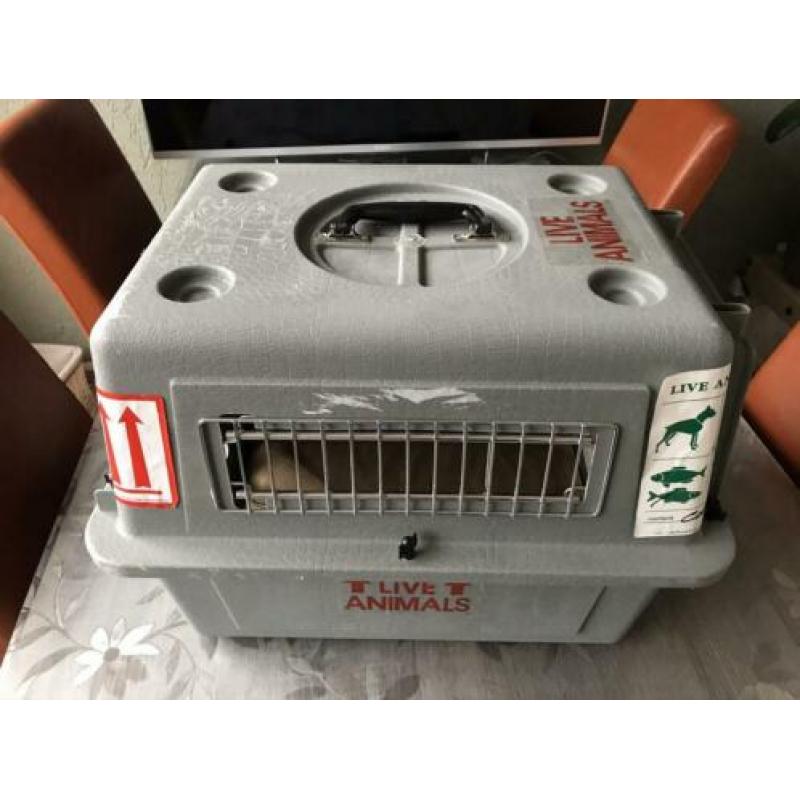 Skykennel transportbox vliegkennel bench vervoer reismand