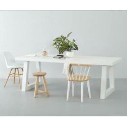 Zeer nette whkamp’s own witte eettafel. 2.20x 0.90