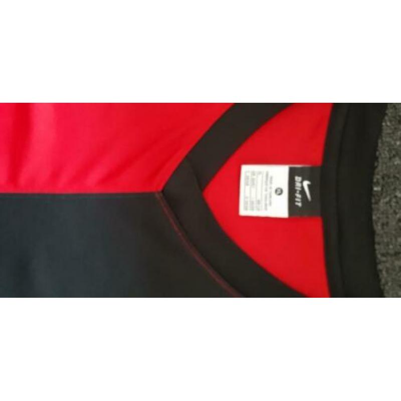 Nike T-shirt maat XL nieuw niet gedragen