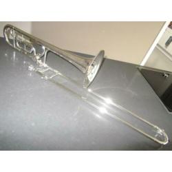 115. Trombone King 2104 F met 1/4 ventiel 4B zilver s