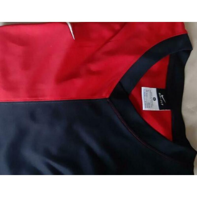 Nike T-shirt maat XL nieuw niet gedragen