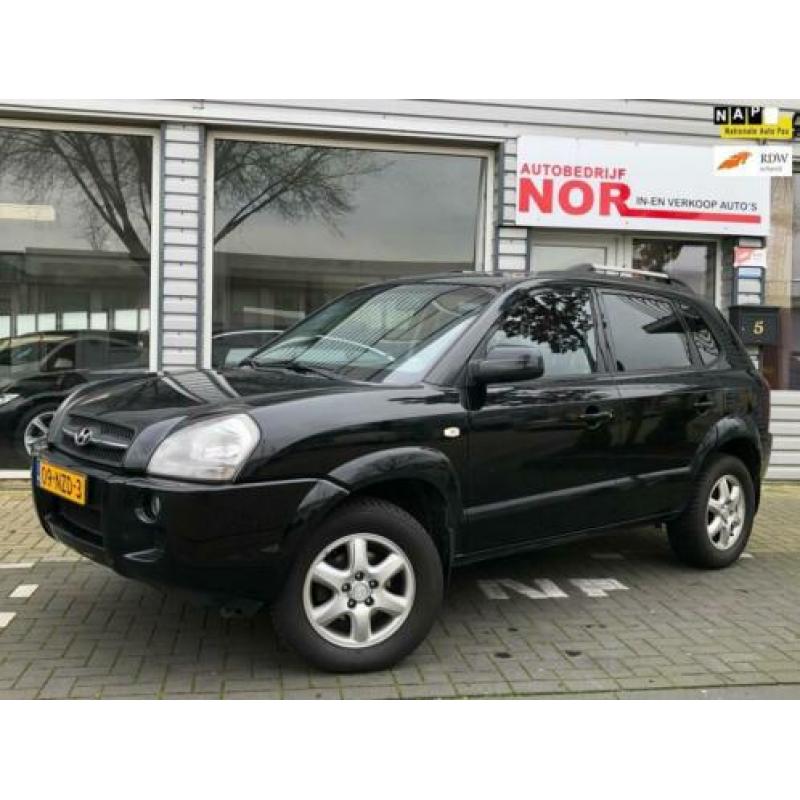 Hyundai Tucson 2.0i Active Leer Airco extra set velgen met b