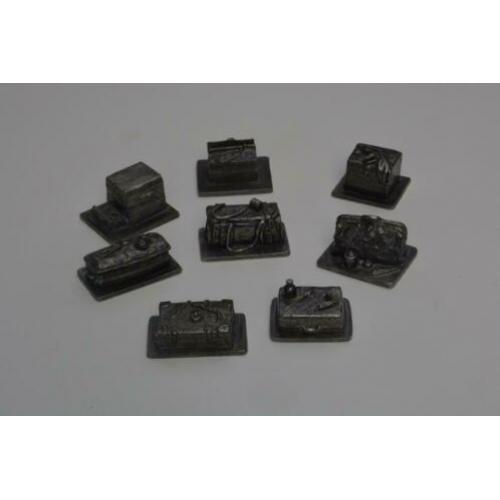 8 tinnen miniaturen van dokterstassen Zantac collectie