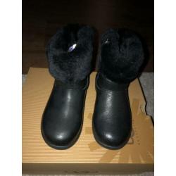 Ugg meisjes laarsjes maat 25