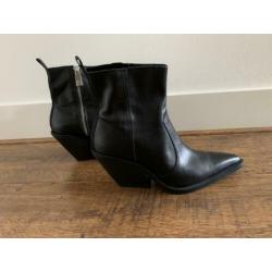 Zwarte leren cowboy boots Zara