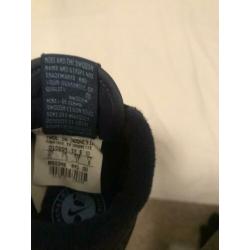 Stoere Nike schoentjes als nieuw maat 17