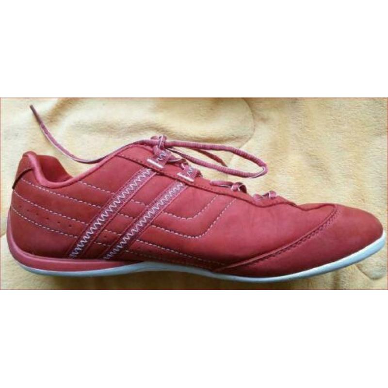 Bijna nieuwe HUMAN NATURE leren nubuck sneakers maat 41