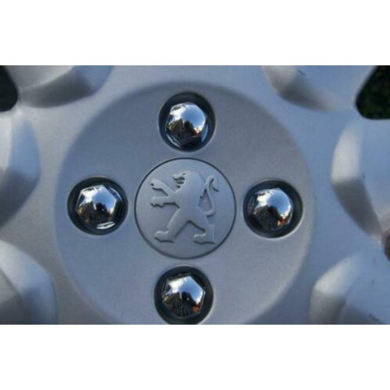Wieldop Peugeot 107 14 inch (Model 2)