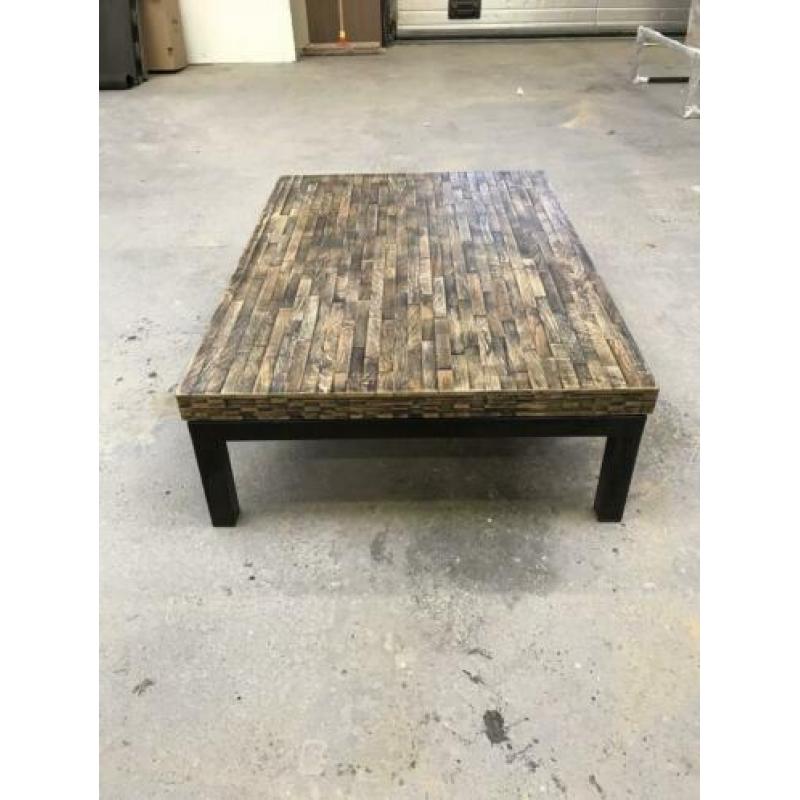 Stoere vintage salontafel te koop!